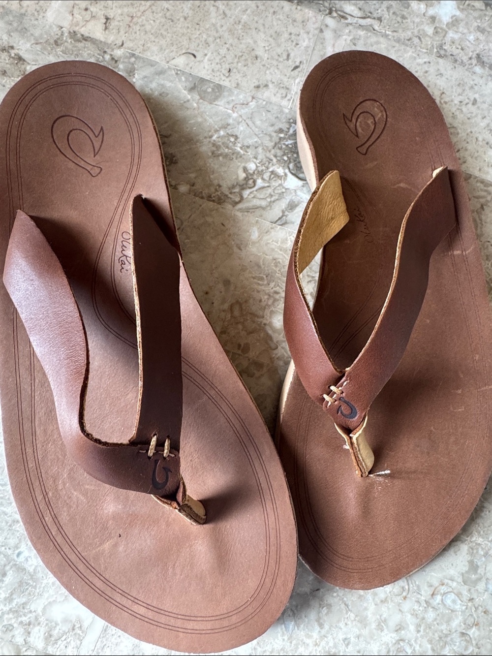 OluKai Brown Leather Women's Thong Sandals